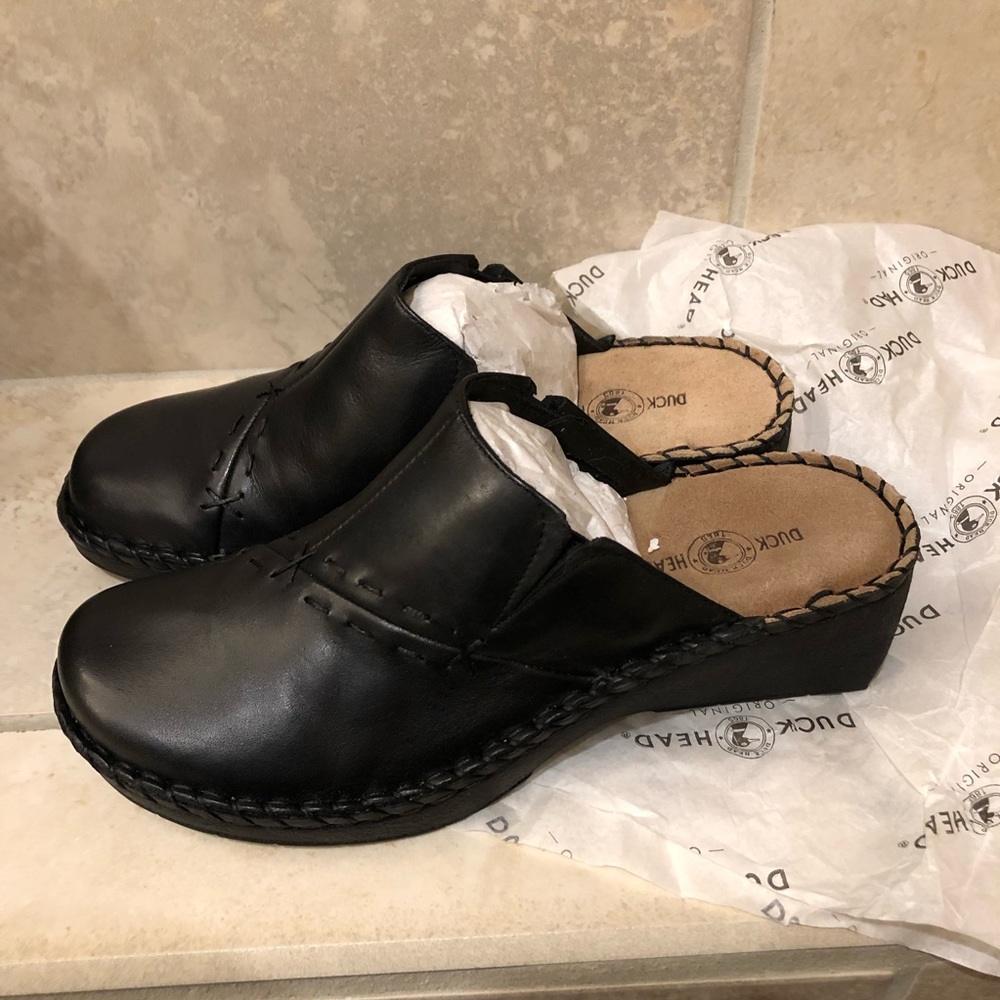 Duck Head leather slip ons clogs